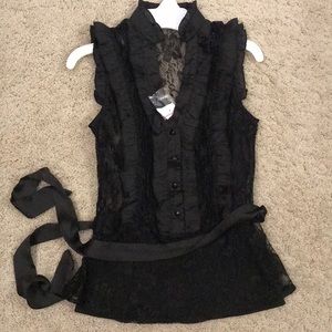 Brand New lacy top